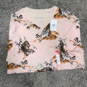 Guess t shirt brand new